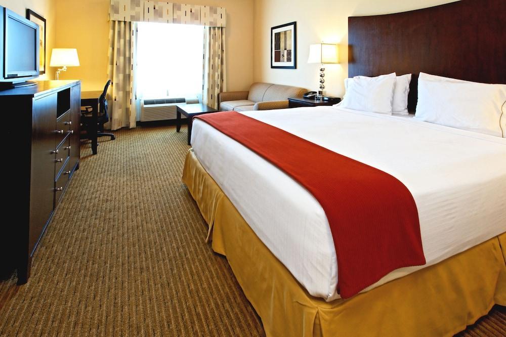 Holiday Inn Express Hotel & Suites Cleburne By Ihg Exterior photo