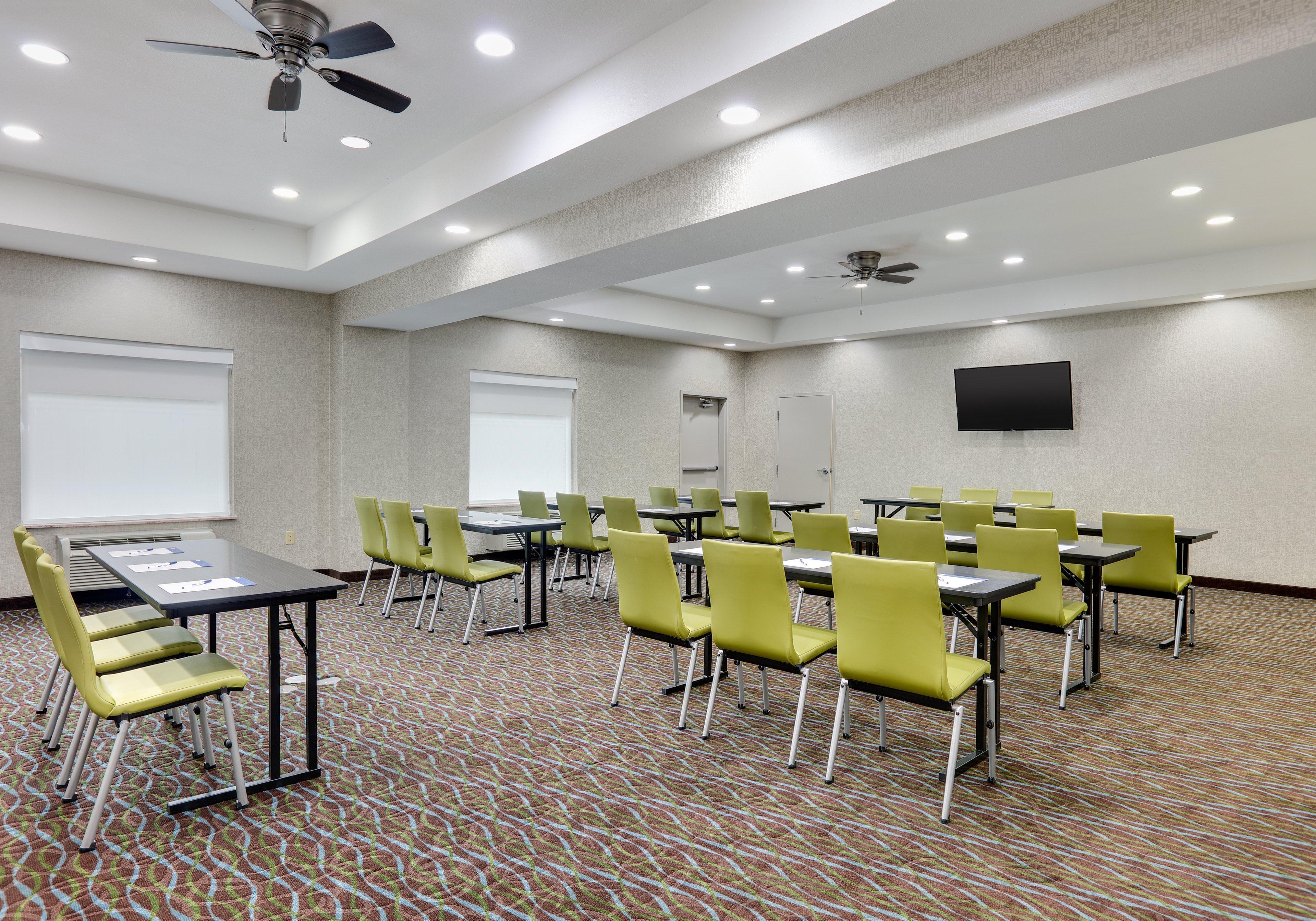Holiday Inn Express Hotel & Suites Cleburne By Ihg Exterior photo