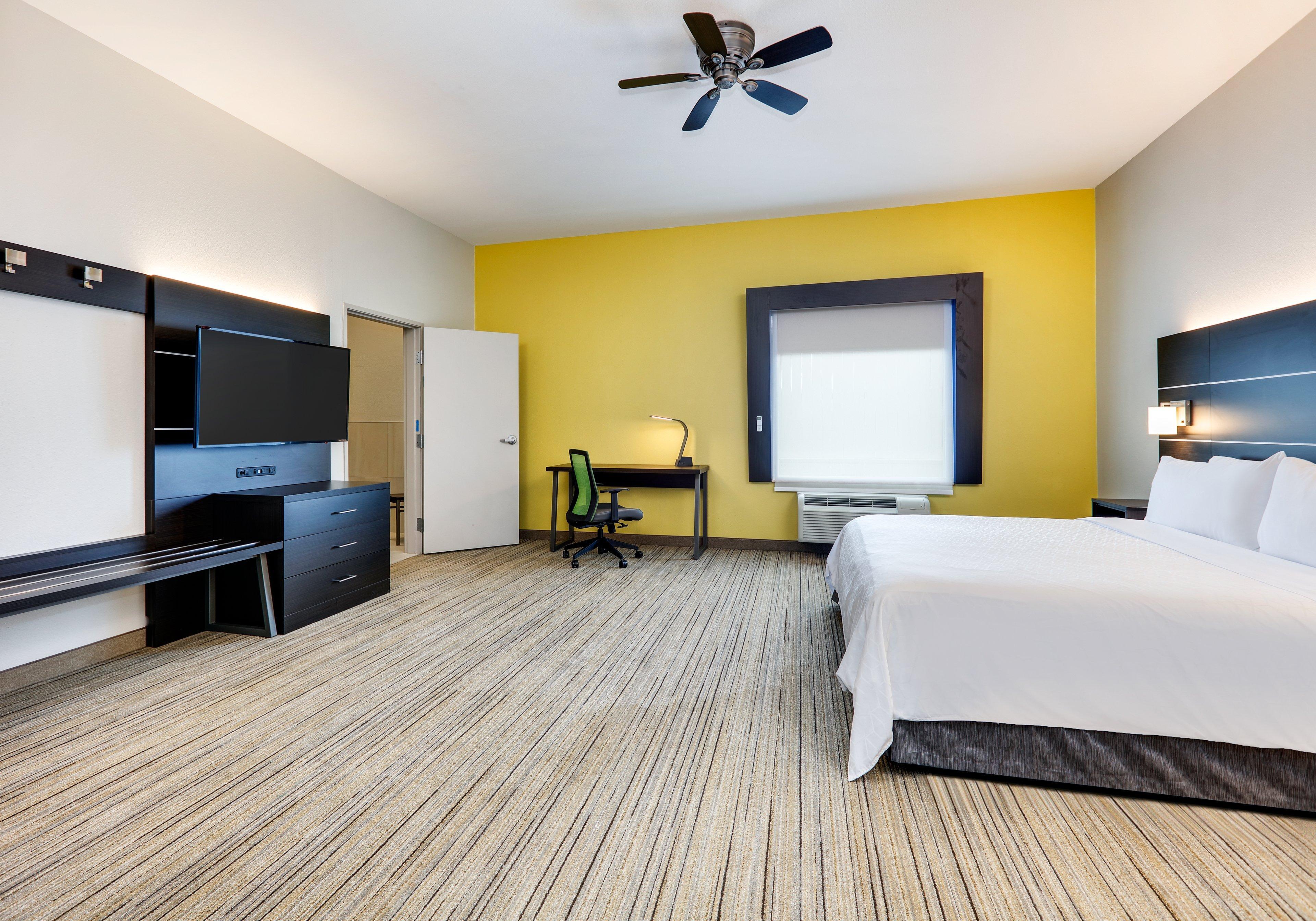 Holiday Inn Express Hotel & Suites Cleburne By Ihg Exterior photo