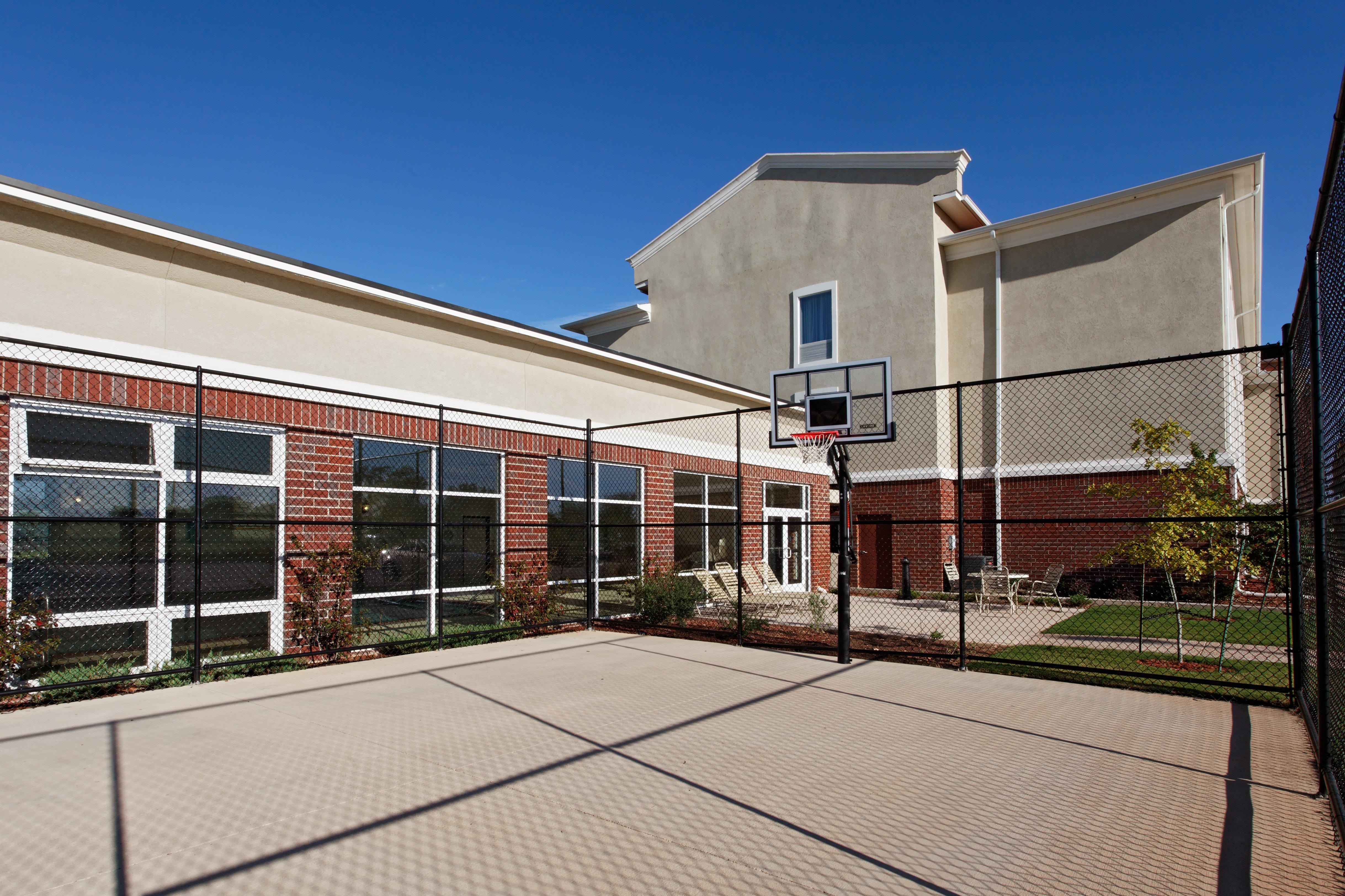 Holiday Inn Express Hotel & Suites Cleburne By Ihg Exterior photo